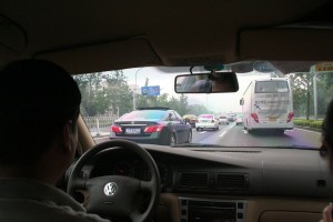 Sur le deuxième périphérique (il y en a 6 autour du centre ville et il servent de repères)