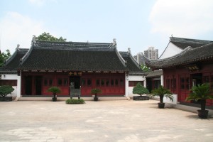 L'une des cours des pavillons du temple confucéen