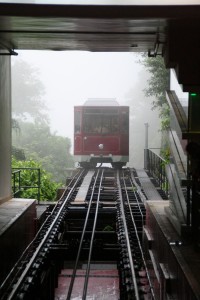 Le Peak Tram, à son arrivée au sommet