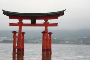 Le torii carrément de l